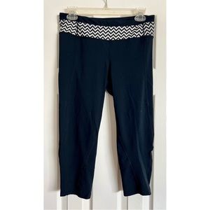 Gap Body capri length leggings